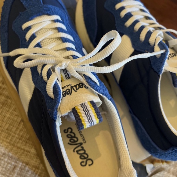 Seavees Acorn Blue Trainers - Picture 5 of 7